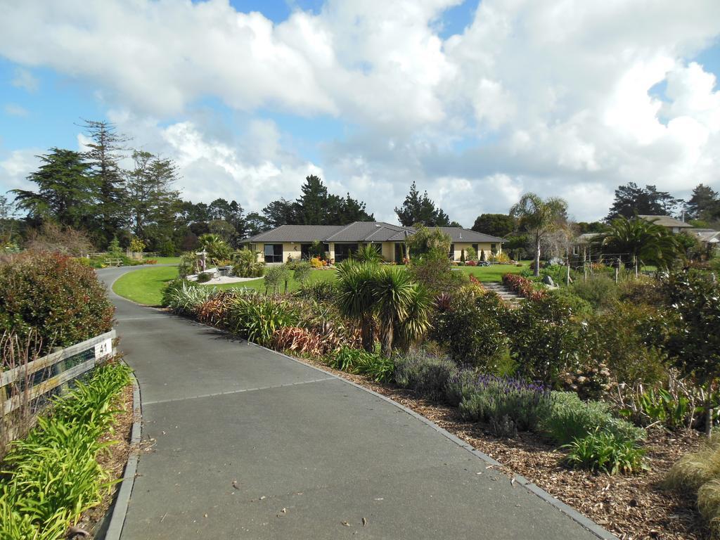 Silverdale Garden Stay Orewa Eksteriør billede